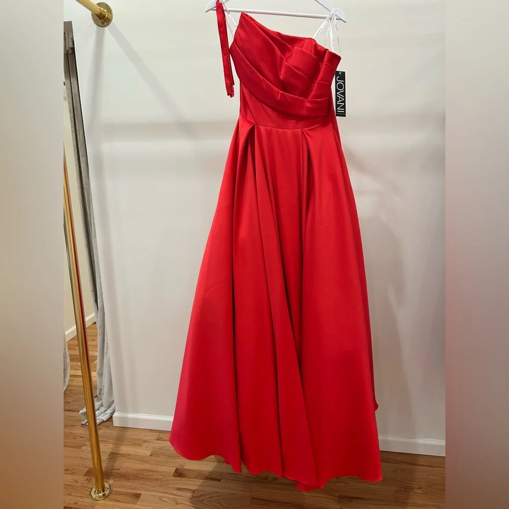 Jovani - 44533 - Picture 2 of 3